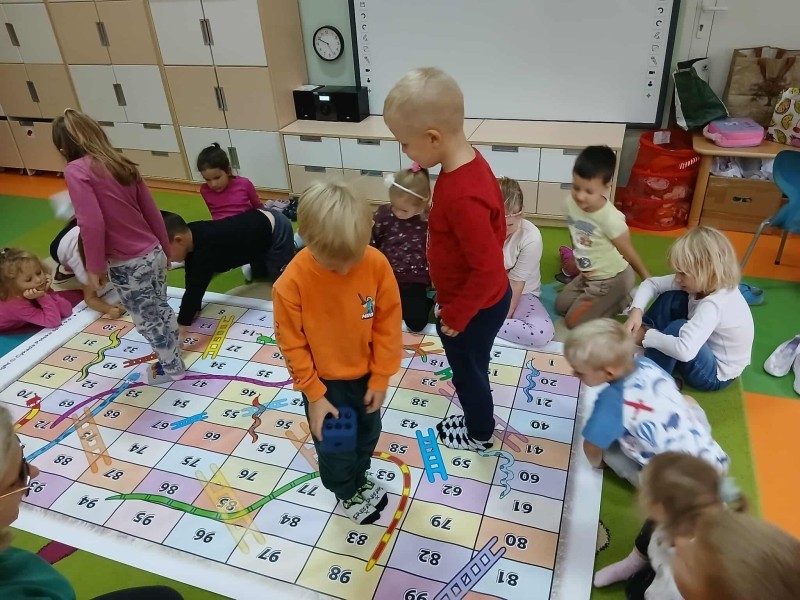 559576785_833974889158625_2904387023568936559_n