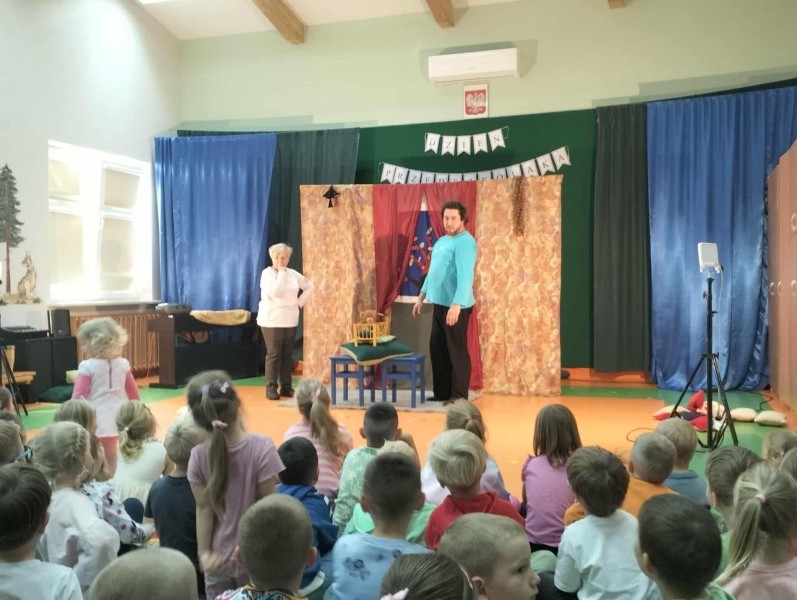 554857033_820809290475185_7303780476649879005_n