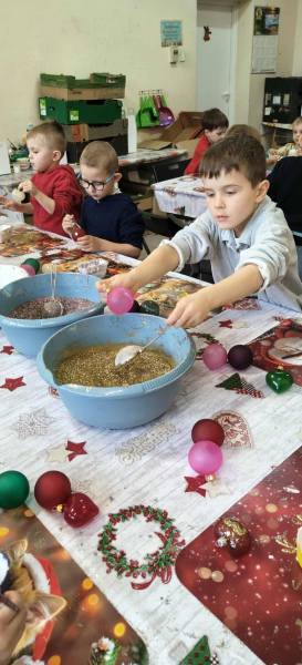 589521144_875881468301300_353469936134799229_