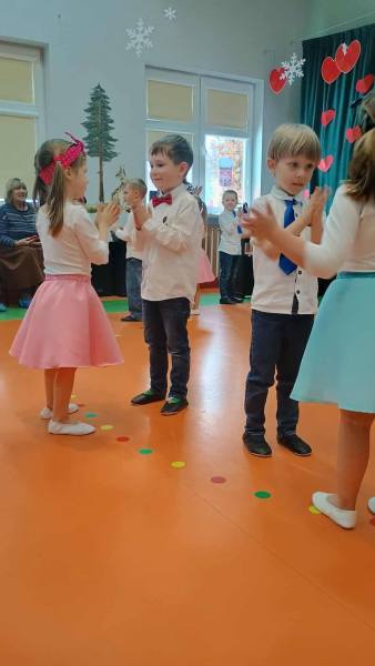 617665239_911394141416699_3692775995474470471_n