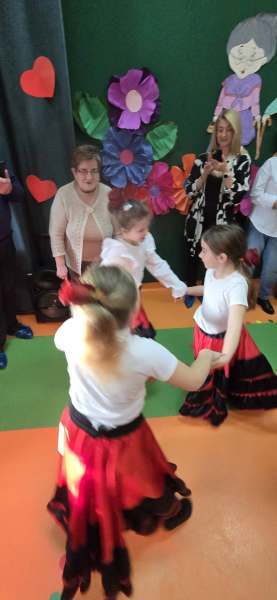 615207540_909883114901135_4955046292004959632_n