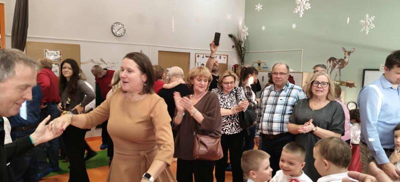 615235096_909878974901549_6647889653303340222_n