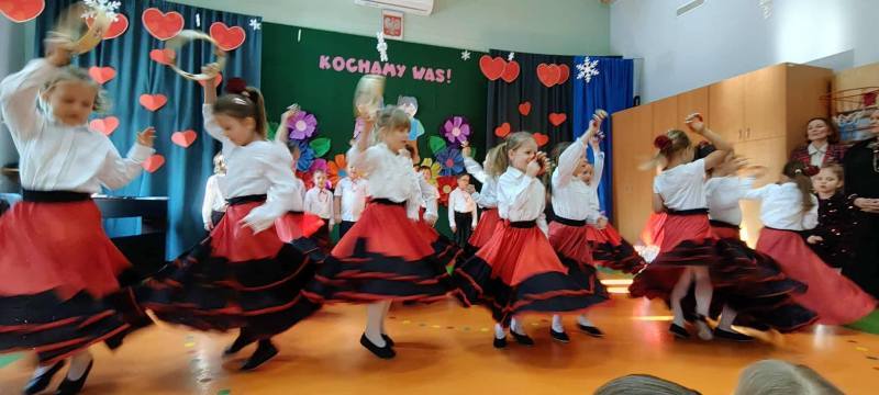 615426788_909878344901612_3261686623225017686_n