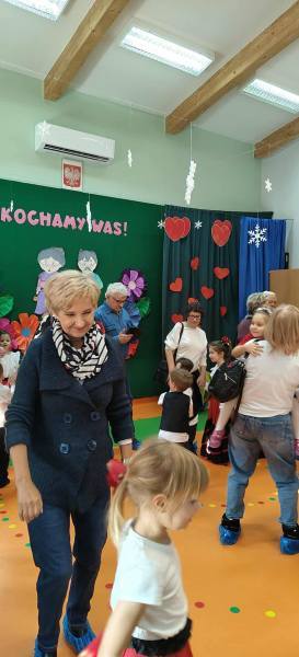 615430028_909879008234879_1946210532886584615_n