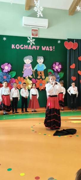 615811809_909878141568299_7329421651647828275_n