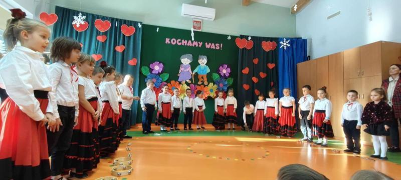 616102837_909877874901659_2532529621920231460_n