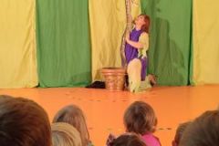 DZIEŃ EDUKACJI NARODOWEJ - TEATRZYK " CYRK POMPONII"