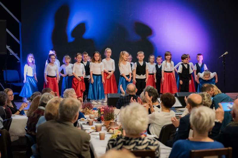 c45b9561-f286-46c7-981c-a30d05340f4b