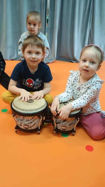 627120613_928002399755873_1676802180416571876_n