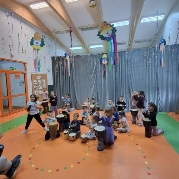 628025613_928003566422423_7376651459539614627_n