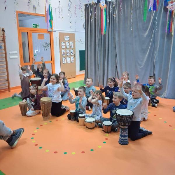 628404419_928003886422391_7095050661635529318_n