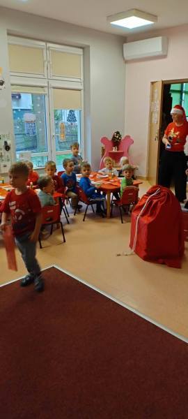 594771151_880903157799131_5324022567275548384_n