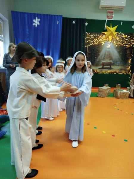 600347838_891598380062942_2223320630182293901_n