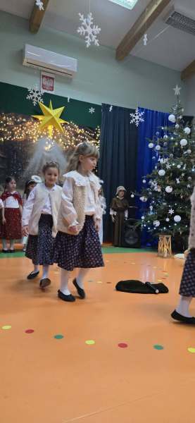 599094640_889283633627750_5316707504865152247_n