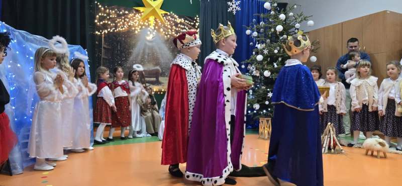 599951211_889284916960955_2595493889062884958_n