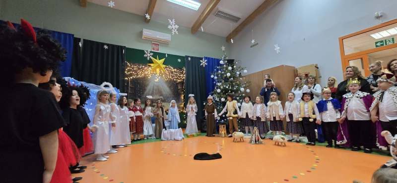 600102008_889285126960934_6982841349756960055_n