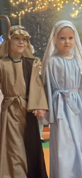 600231533_889282240294556_2900049515297970917_n