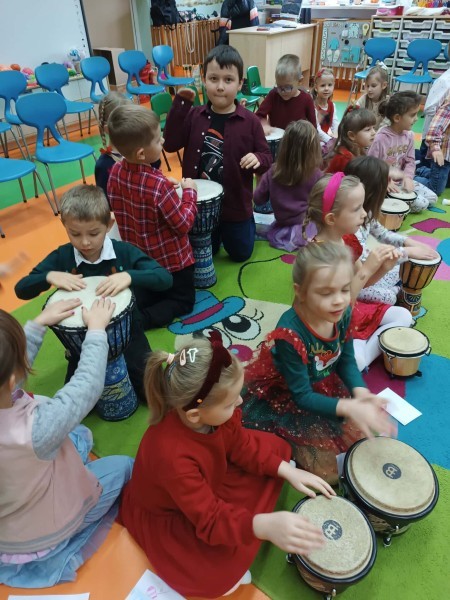 587784724_871063542116426_2095812075959733127_n