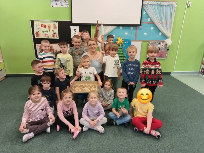 598348402_887297560493024_4281796177479884940_n