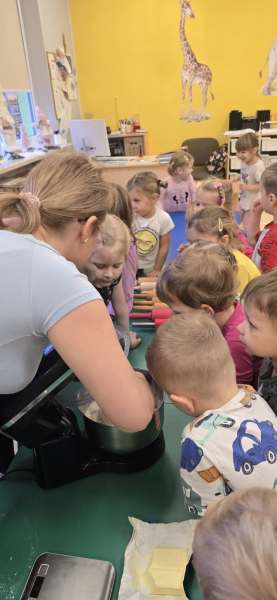 598408609_887294750493305_2085572009952376631_n