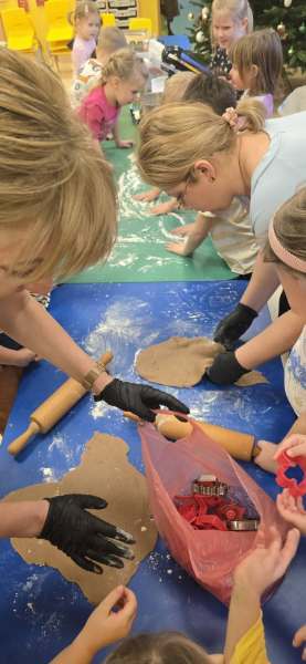 600303762_887295627159884_4163526296167868095_n