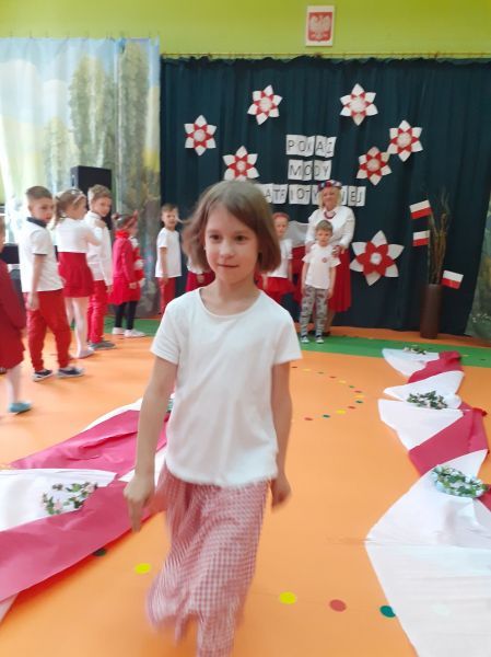 279968325_1099825213908942_8846028880430697587_n