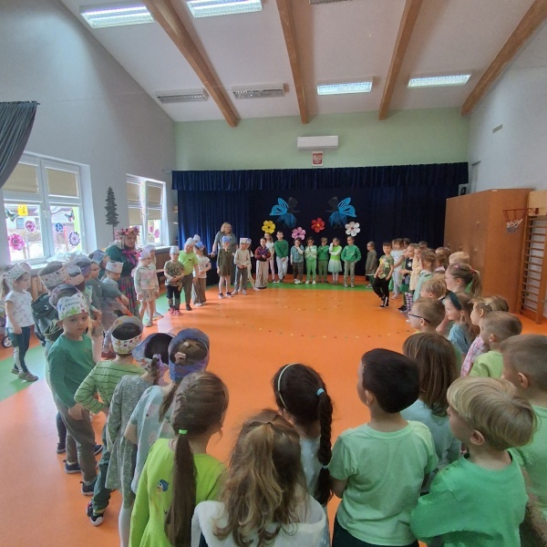 641647382_1247028264263167_7488339040810618651_n