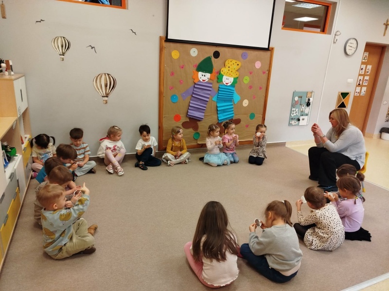 639232528_911272115168913_2521777575616150471_n