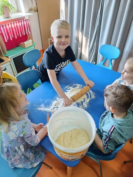 648876327_1524509275923657_5067088781159925879_n