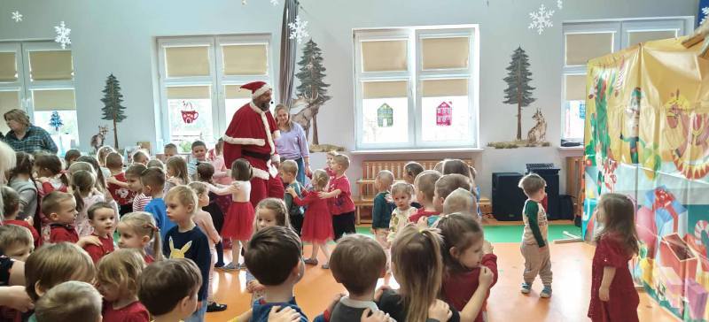 600496052_892484559974324_2998111611645047568_n