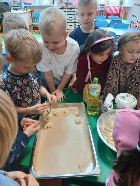 631447117_934255392463907_4275269611592893273_n