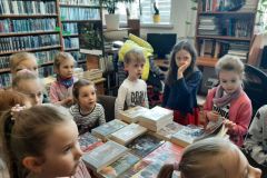 Wizyta w Publicznej Bibliotece w Zaborowie oddz. IV