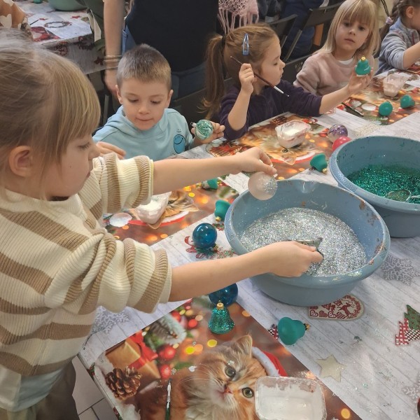 589805731_874220898467357_518134611070137445