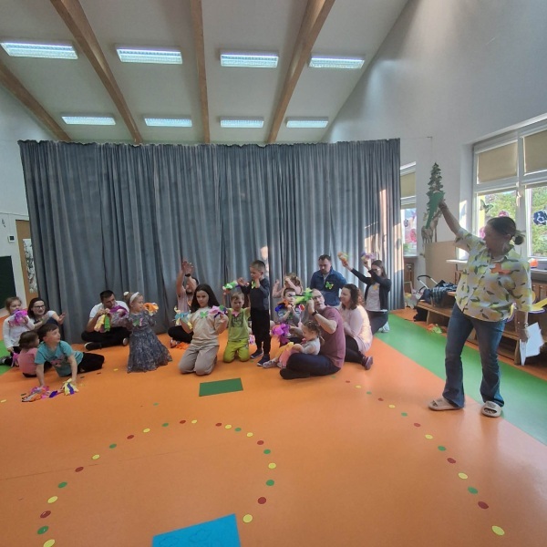 642561835_1873974236585573_8062998138144141380_n