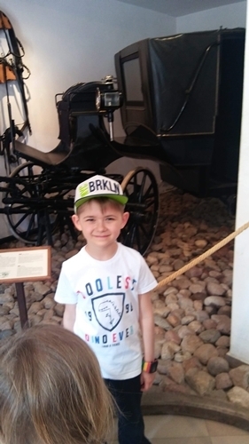 58659959_299615507631345_9075676907638358016_n