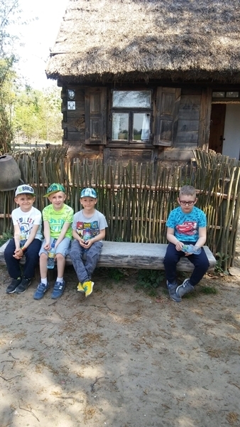 58713236_377538812852335_5747636591124283392_n